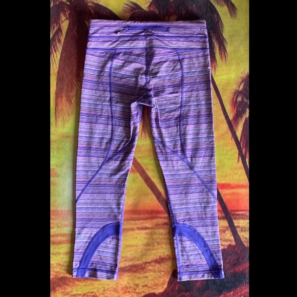 Lululemon Run Inspire Crop II Size 6 - Picture 2 of 12
